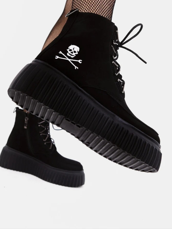 Disturbia Shoes - Disturbia Black Skull Lace-Up Platform Boots